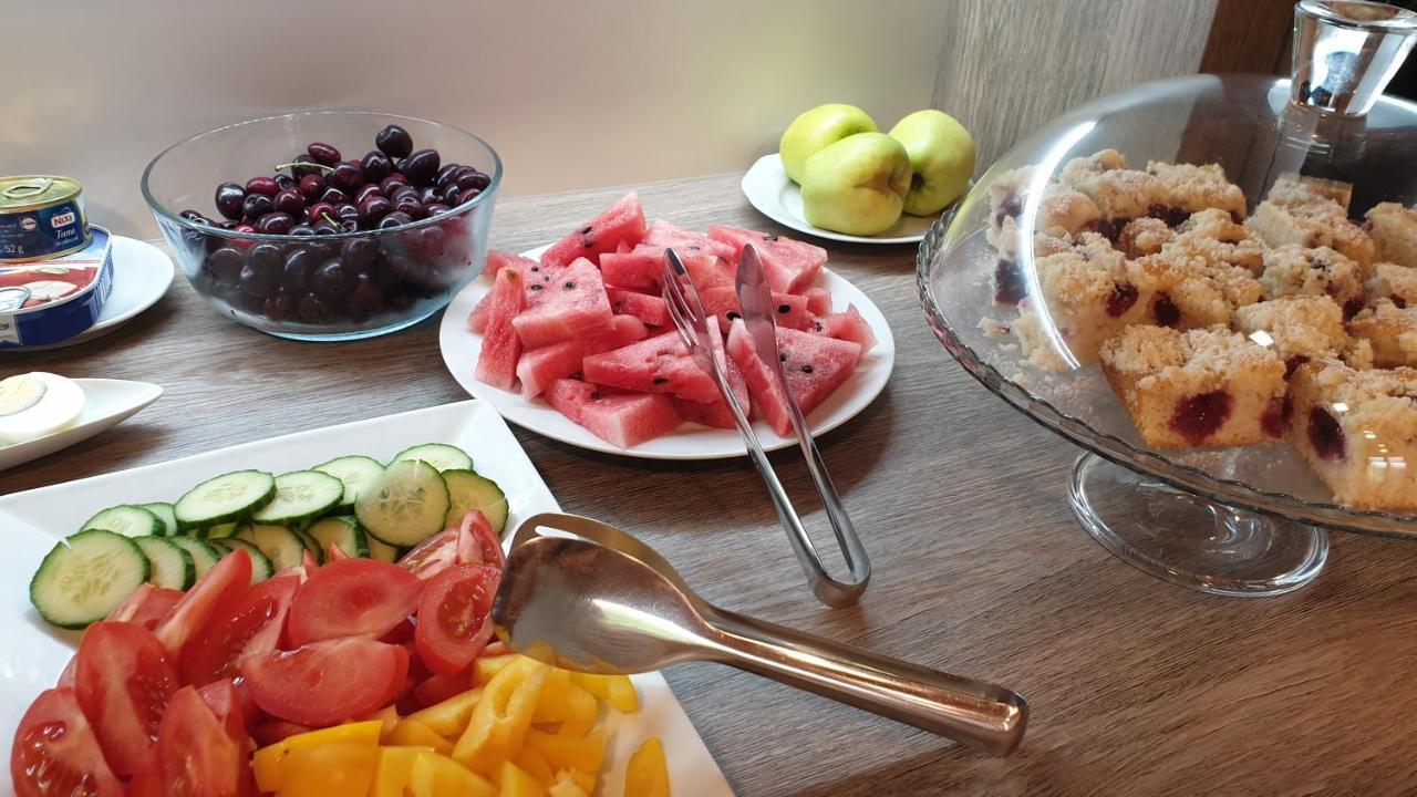 Penzion U Vlku Valtice Exteriör bild